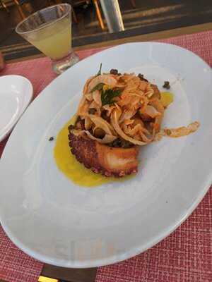 Trama's At One Willow