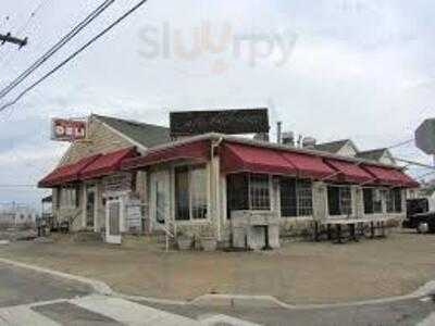 Ebby's Cafe Alfresco