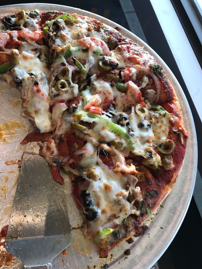 Center Court Pizza & Brew