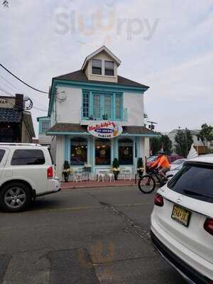 Hinlickity’s Ice Cream Parlor