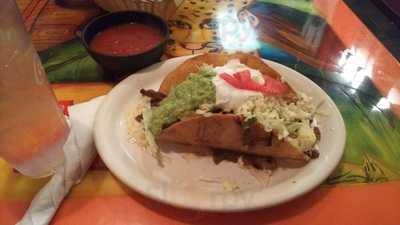 El Azteca Mexican Restaurant