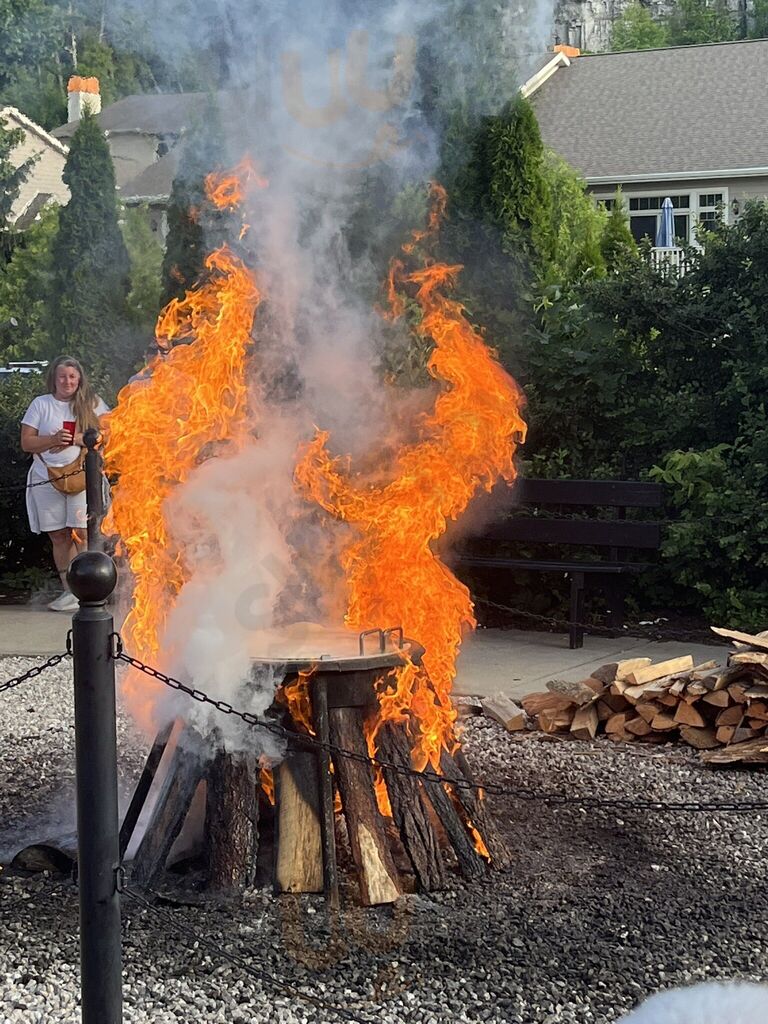 Pelletier's Restaurant & Fish Boil
