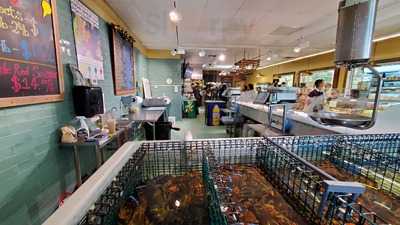 Mac's Market & Kitchen Eastham