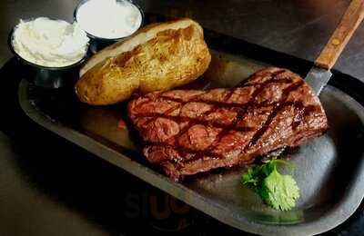 Hilliards Corner Lounge