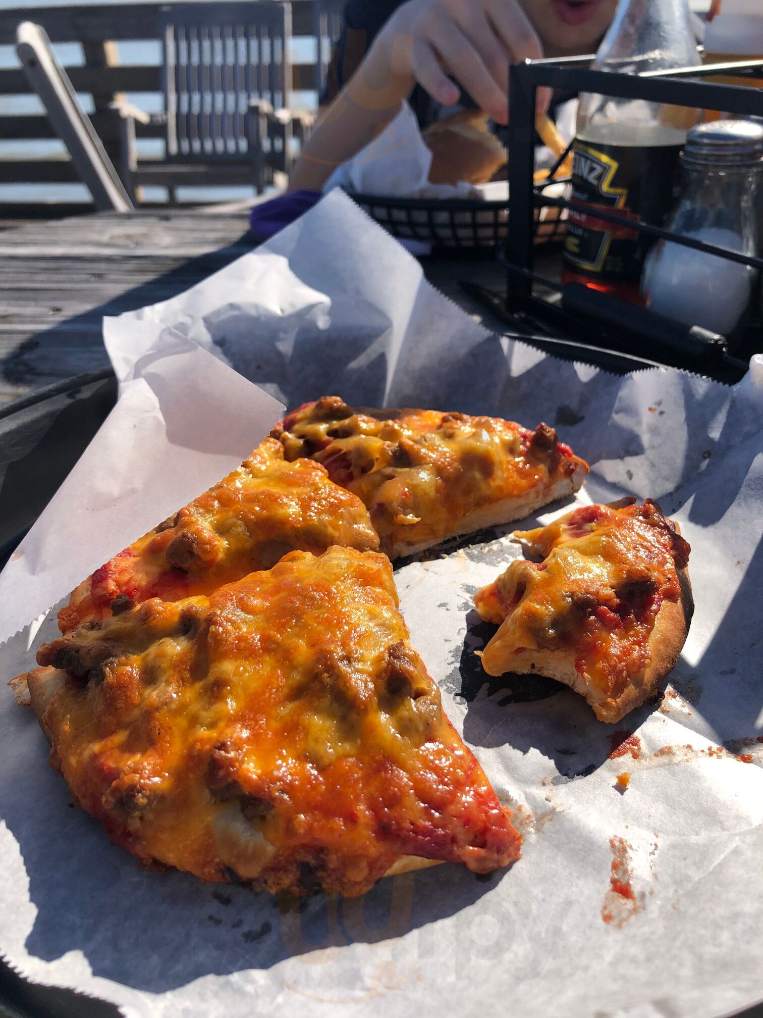 Coot’s Bar & Grill