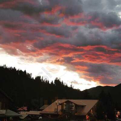 Texas Reds Steakhouse And Saloon