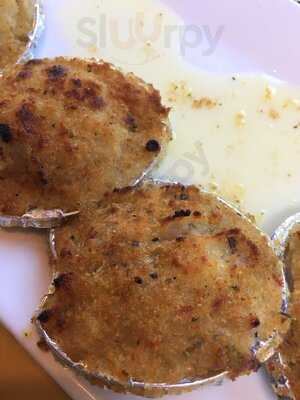 Phil's Restaurant & Sports Lng