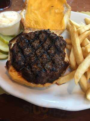 Phil's Restaurant & Sports Lng