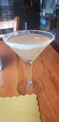 Phil's Restaurant & Sports Lng