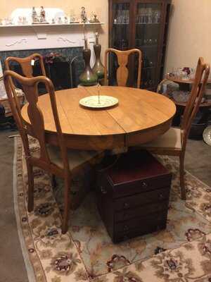 Corner Cottage/carthage Creamery