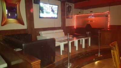 Clippers Ii Restaurant & Bar