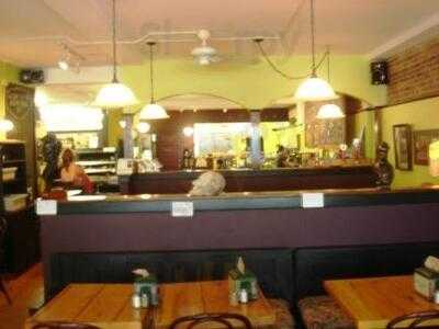 Newport Natural Market And Cafe