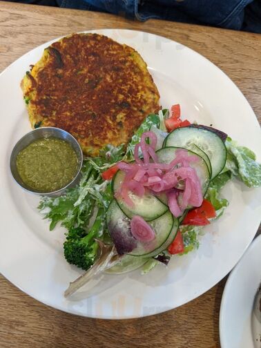 Goodlife Cafe And Bakery