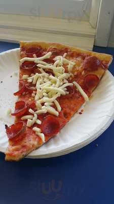 Sue's Little Pizza Shop