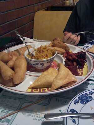 Wok And Roll Chinese Restaurant