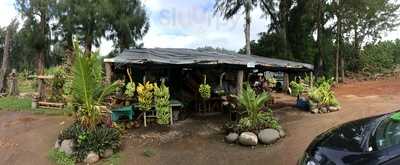 Big Mama’s Tropical Fruit And Drinks