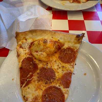 Carmine's N.y. Pizza Kitchen