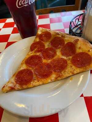 Carmine's N.y. Pizza Kitchen