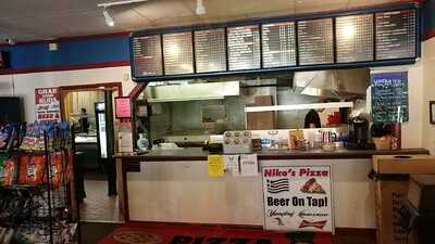 Niko's Pizza