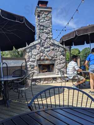 Fabiano's River House Bar & Grill