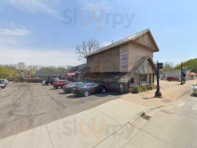 Fabiano's River House Bar & Grill