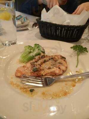 Charlie's Italian Restaurant & Pizzeria