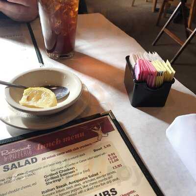 Charlie's Italian Restaurant & Pizzeria