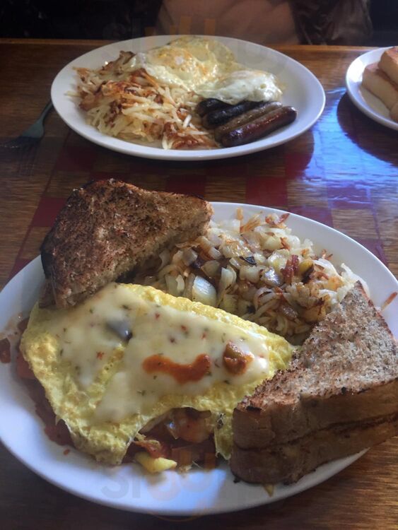 Shirley's In The Woods Cafe'