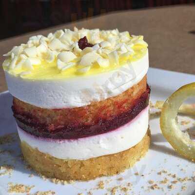 37 West Steakhouse And Lounge