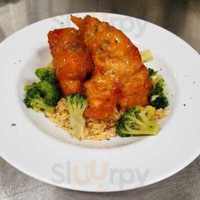 37 West Steakhouse And Lounge