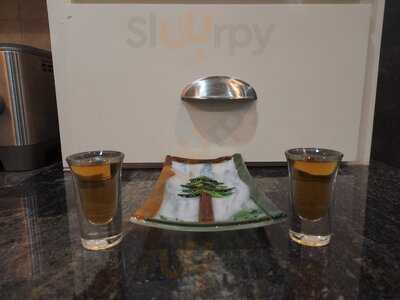 Paradise Bar And Grill