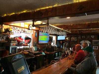 Featherbone Restaurant And Lnge