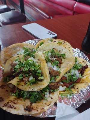 Taqueria Las Chicanitas