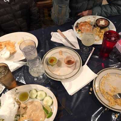 Los Gemelos Family Restaurant