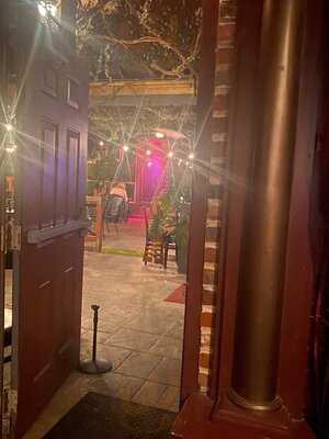 Mccleary's Public House