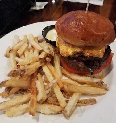 Ridgewood Kitchen & Spirits