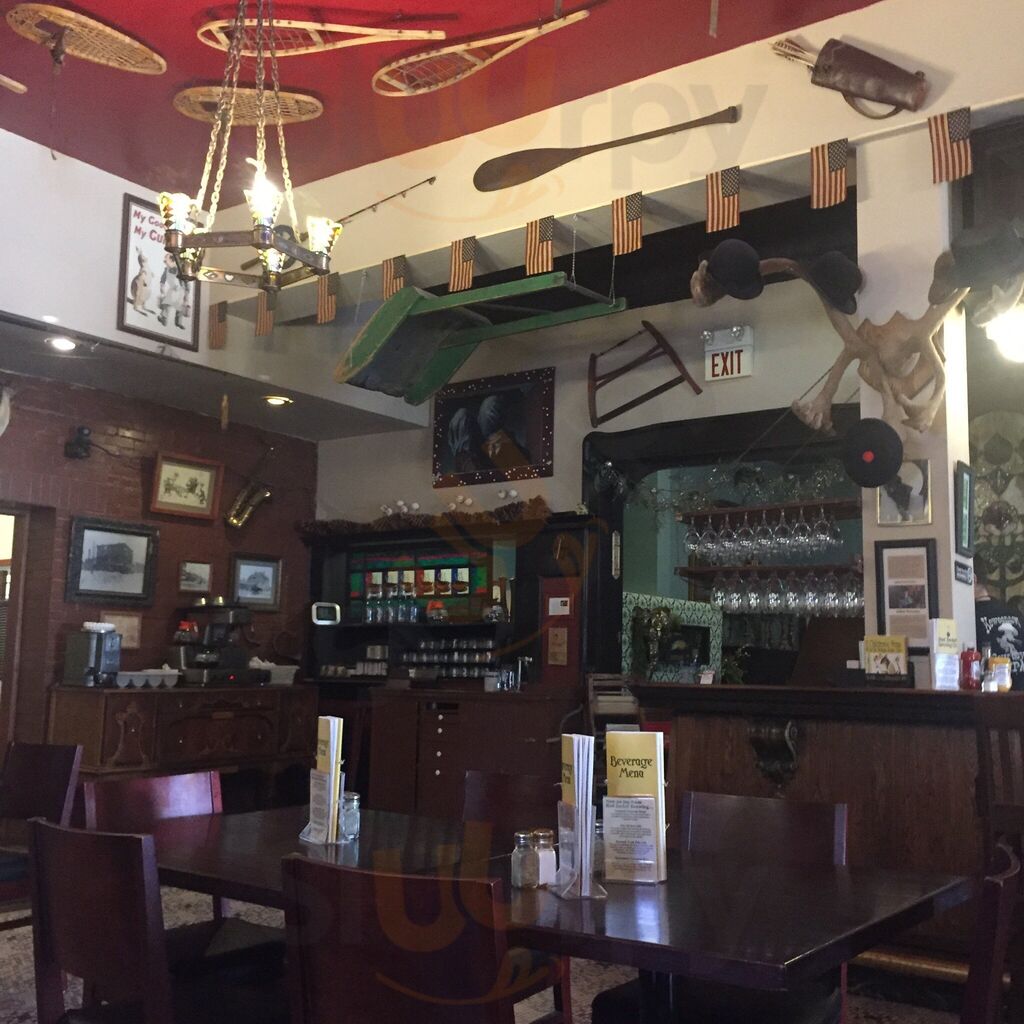 Michigan House Cafe & Brewpub