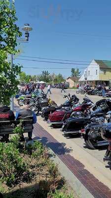 Debbie's Sportsman Lounge