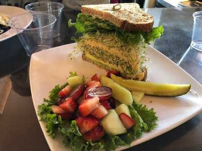 The Natural Sisters Cafe