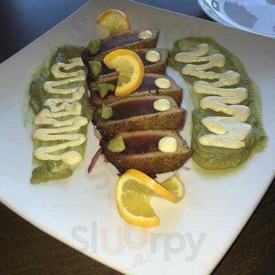 900 Degrees Wood Fired Pizza Eatery