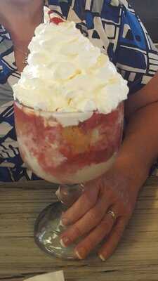 The Hayloft Ice Cream Parlor And Restaurant