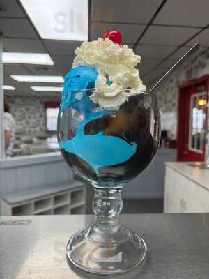 The Hayloft Ice Cream Parlor And Restaurant