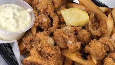 Smithsonian Cafe And Chowder House