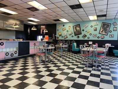 Hwy 55 Burgers, Shakes & Fries