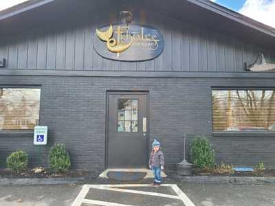 Fishtales Bar And Grill