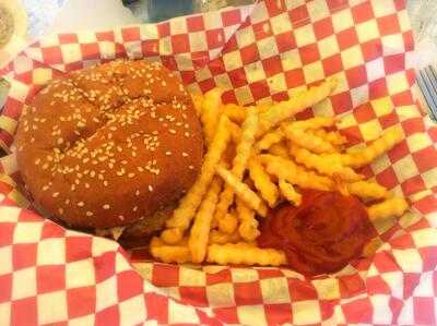 Ocean Cove Lodge Bar And Grill