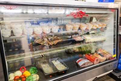 Community Market & Deli