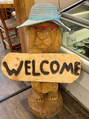 Community Market & Deli