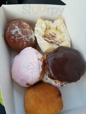 Milton's Donuts