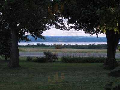 Suzanne Fine Regional Cuisine